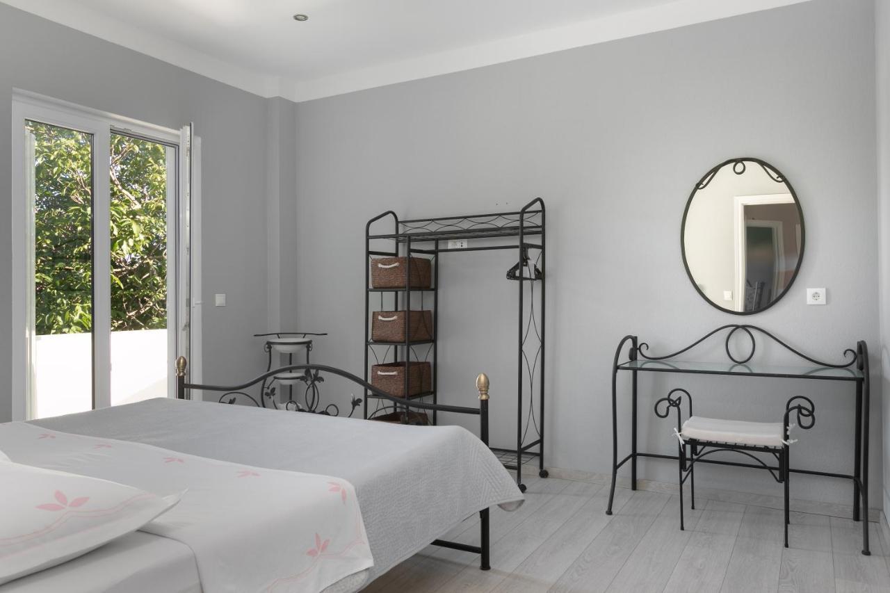 Apartmani Dijana ポドゥゴラ エクステリア 写真