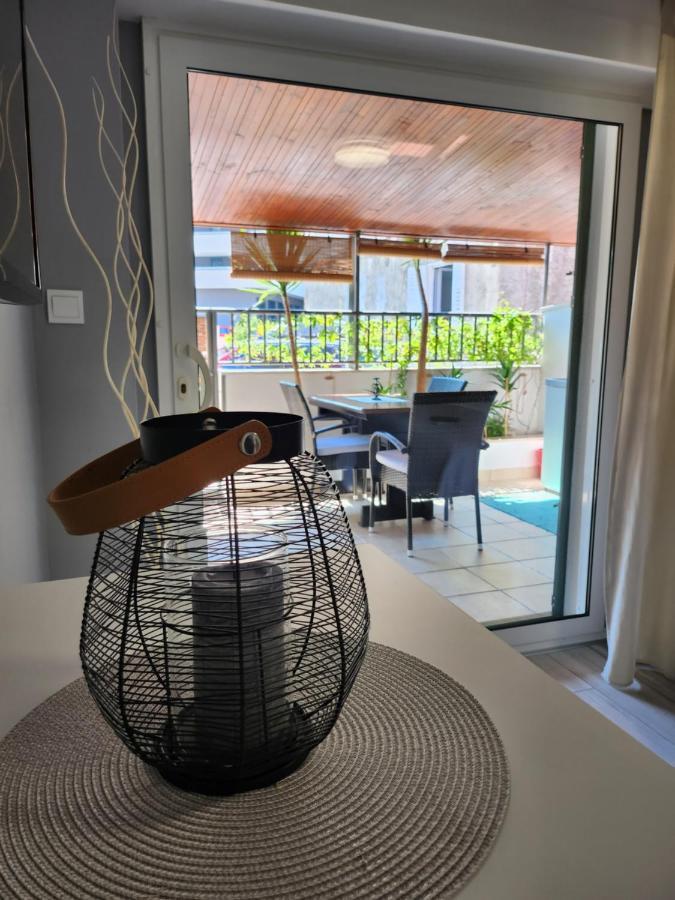 Apartmani Dijana ポドゥゴラ エクステリア 写真